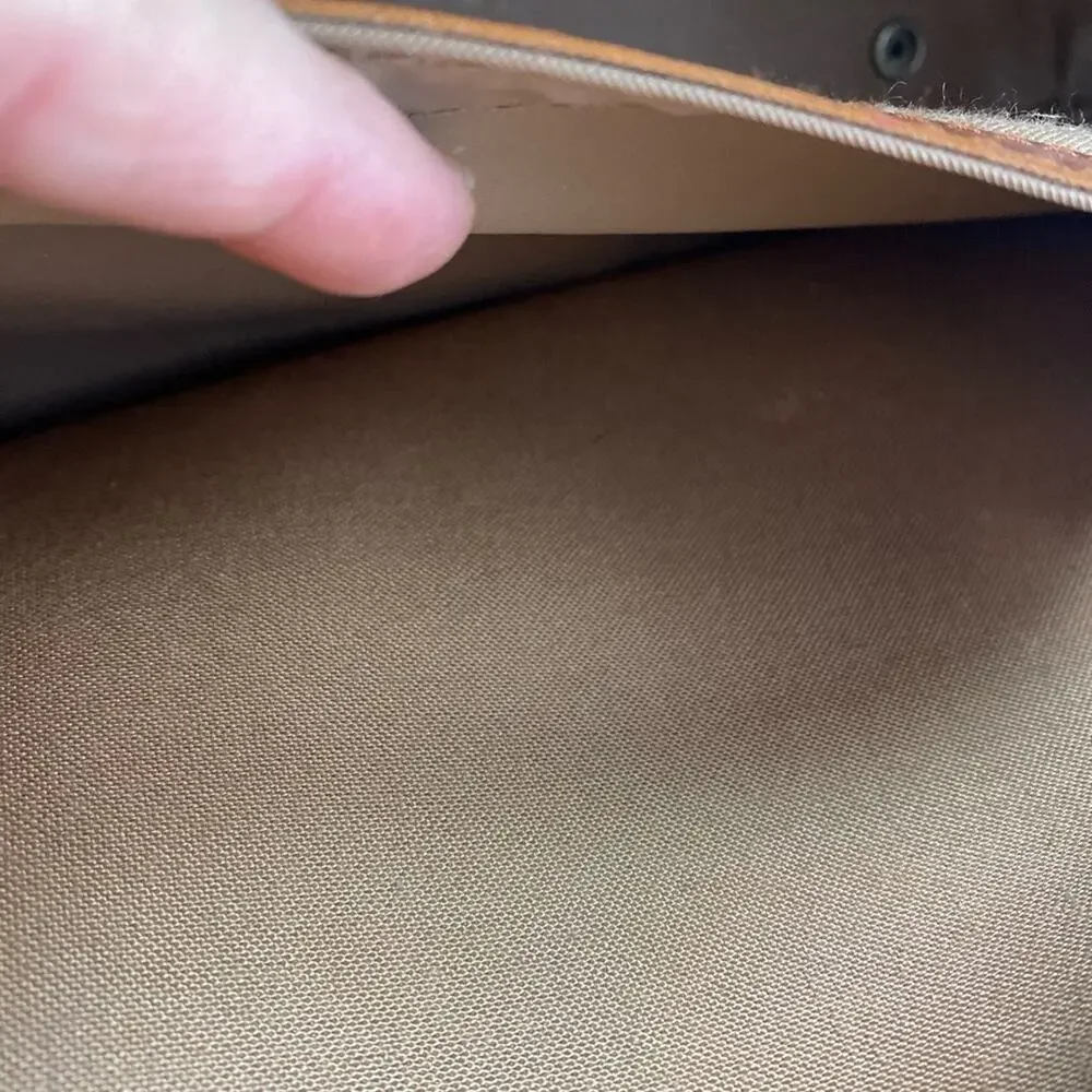 American Tourister Vintage Brown Carry On Luggage Bag